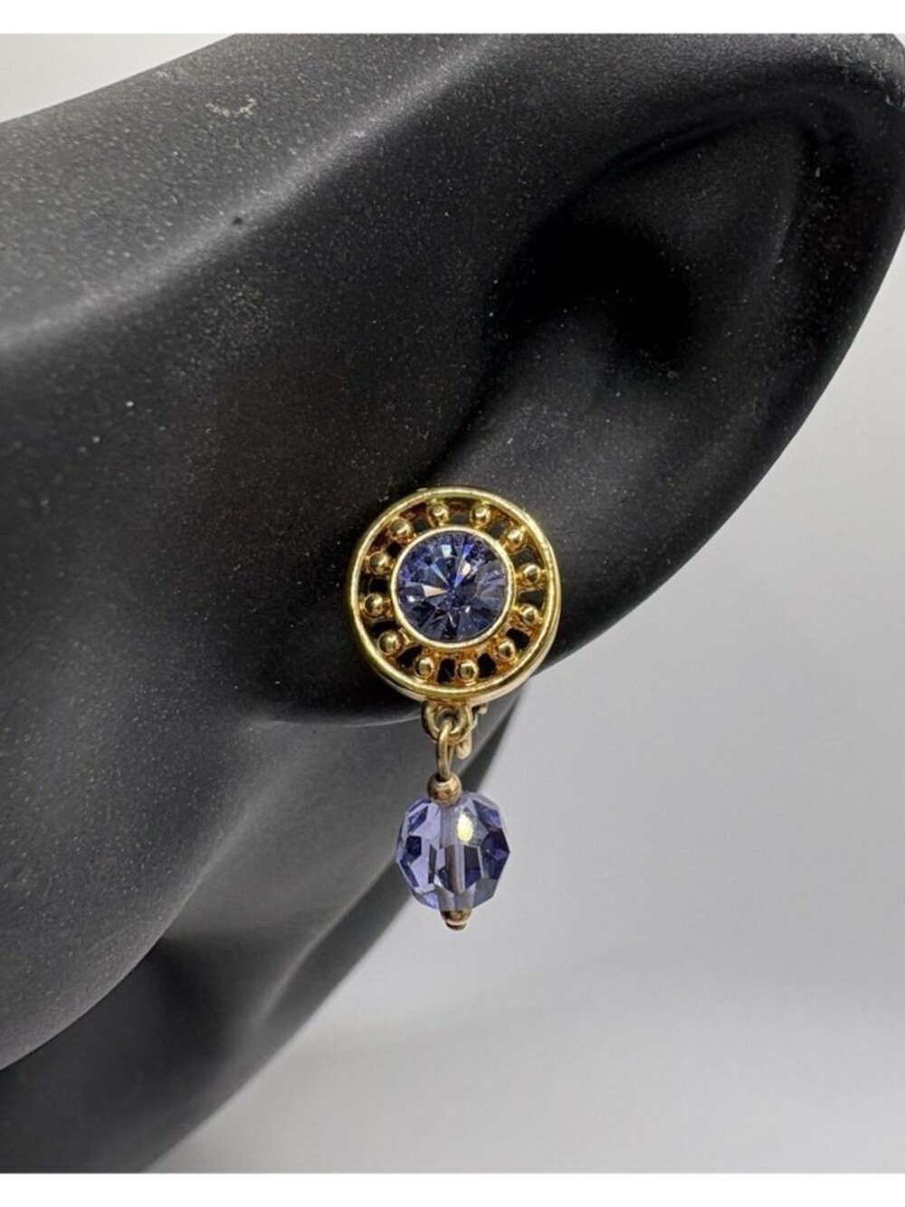Vintage Swarovski Gold Tone Purple Crystal Dangle Clip On Earrings Formal